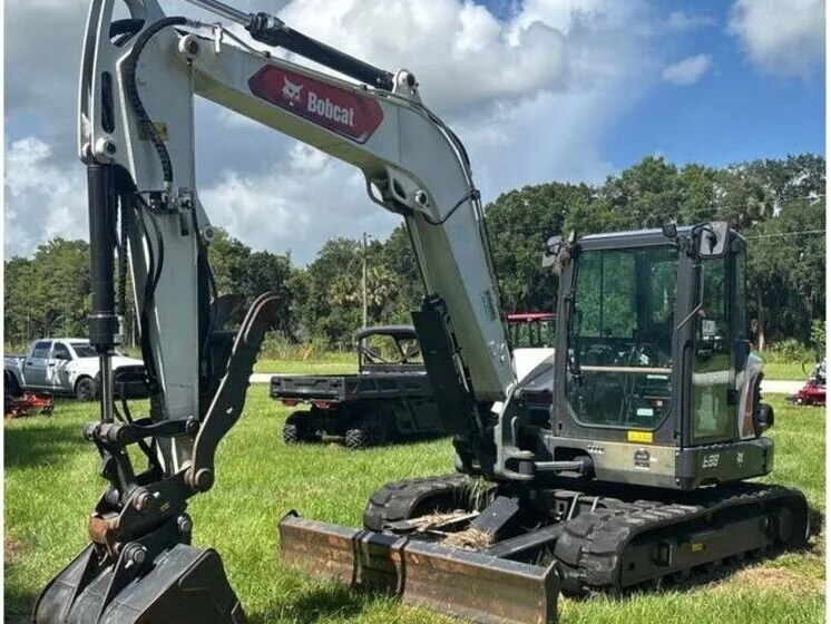 2023 Bobcat E88 R2-Series